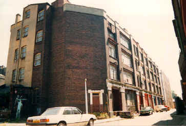 London armoury  3ACFact1.jpg