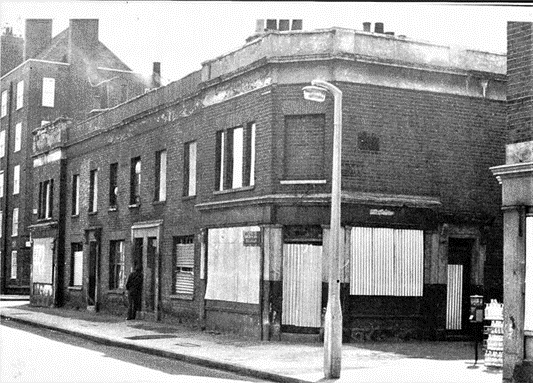 Alvey Street, c.1970, Namur Terrace right. X.png