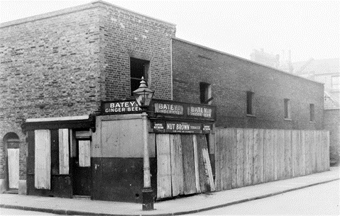 Salisbury Row, c1950. Chandler's shop on corner of Hemp Row. Salisbury Row ran between Rodney Road and Hemp Row.  X.png