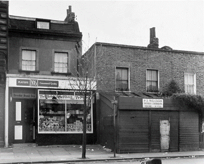 Rotherhithe New Road 1976. The general stores in the 1990’s was called ‘Aces.’ Former Jolly Gardeners Pub on the left. Pic 1.  X.png