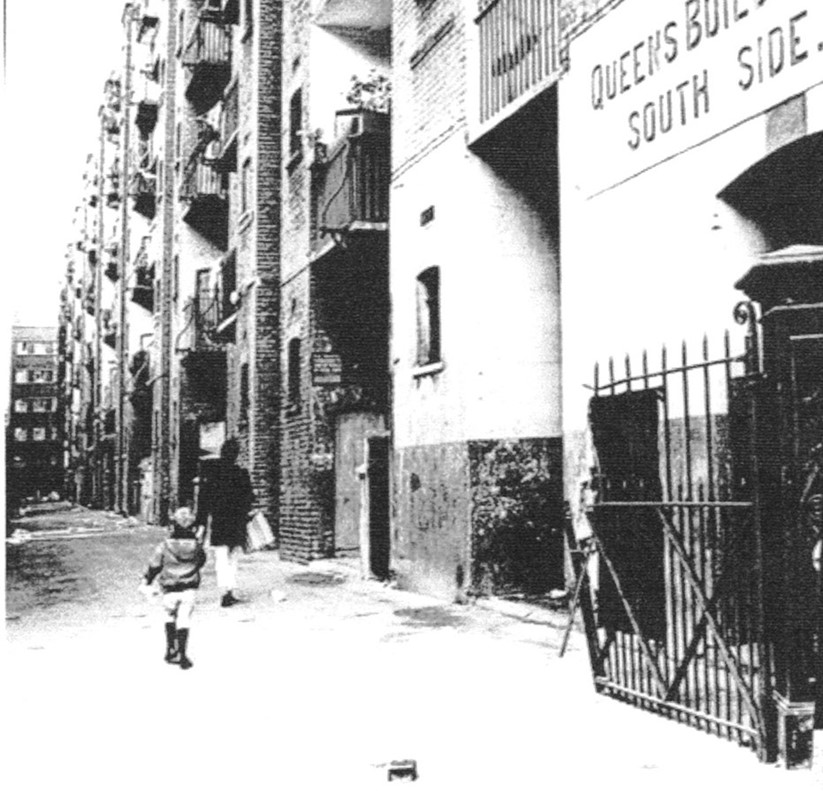 Scovell Road, Queens Buildings,1971,just before demolition. X.jpg