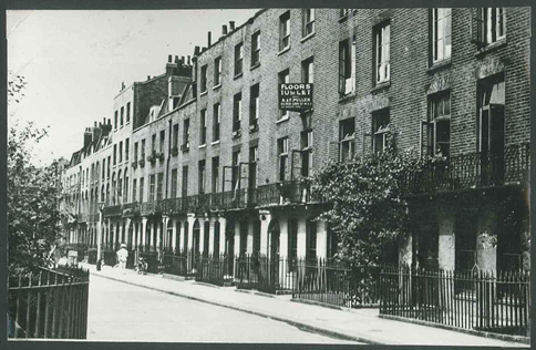 Nelson Square, a lot of the old square was destroyed in the blitz. X.png
