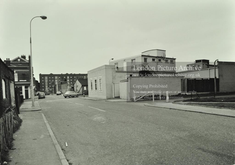 Swan Road, Rotherhithe, looking towards Brunel Road, c1976. Adam & Eve pub left, now The Brunel, Pic 1. X.png
