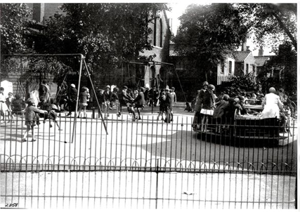 Thurland Road, St James Churchyard, c1930.   X.png