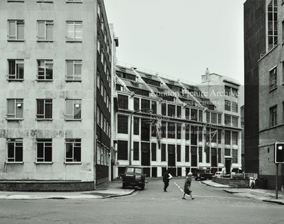 Sumner Street, Southwark, from Southwark Street, c1978. A Printing Works factory at 17 Sumner Street can be seen on the bend of the road.  Pic  1    .X..png