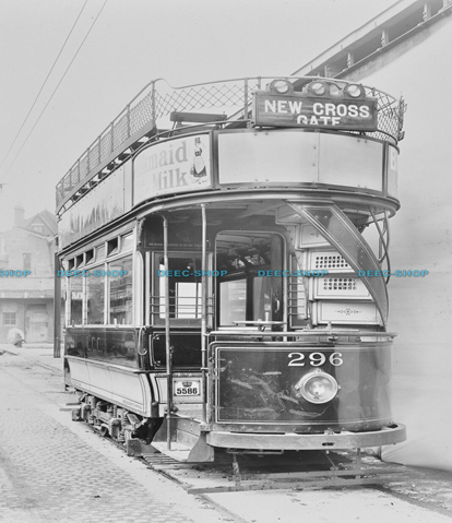 Double decker electric tram. 1907.  X..png