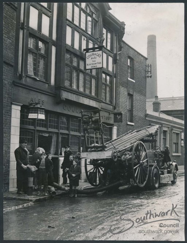 Rotherhithe Street 1953, flood waters at the Blacksmiths Arms.  X..png