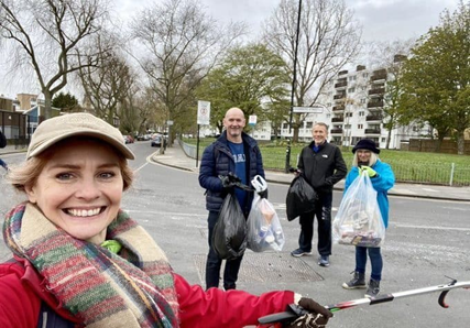 Bermondsey and Rotherhithe residents have begun a new litter-picking campaign,2021.  X..png