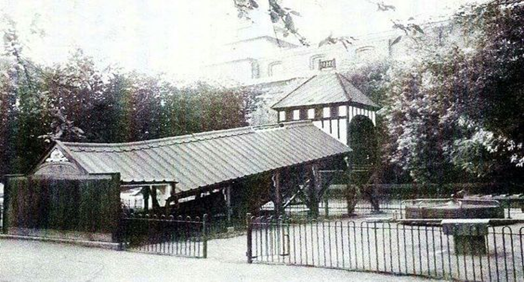 Thurland Road, the wooden slide in St James Church.  X..png