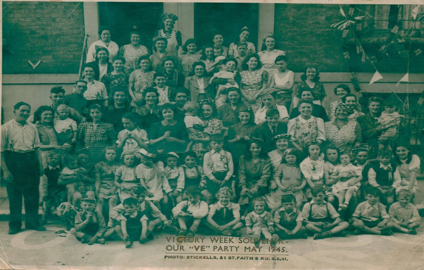 Sears Street. VE party May 1945. X..jpg