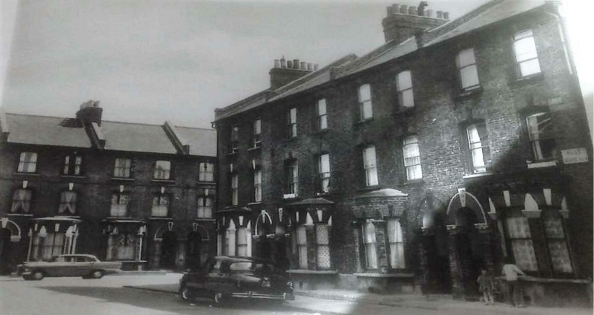 Rust Square, looking towards Kitson Road.  X..jpg