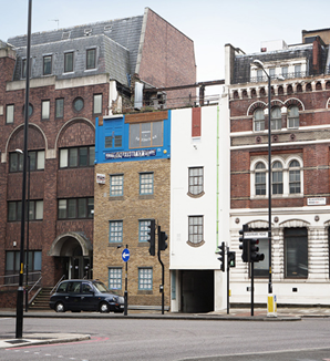 Blackfriars Road, c2015. The white building used to be Gray’s Stables in c1843.   X..png