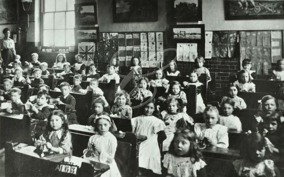 Copperfield Street, Orange Street classroom 1906.    X.png