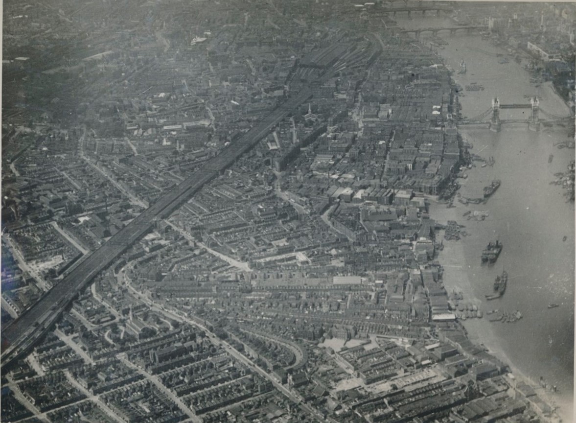 Jamaica Road, Bermondsey from the air c1926. 1 X..jpg