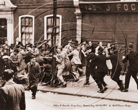 3 Long Lane, The Anti-fascists March 1937.  X..png