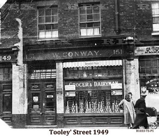 Tooley Street, Vine Lane to the right.  X..jpg
