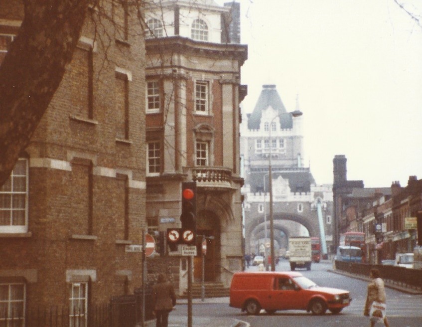 Tower Bridge Road. Tooley Street running left to right. Opposite the London County Westminster & Parrs Bank Ltd.  X.jpg