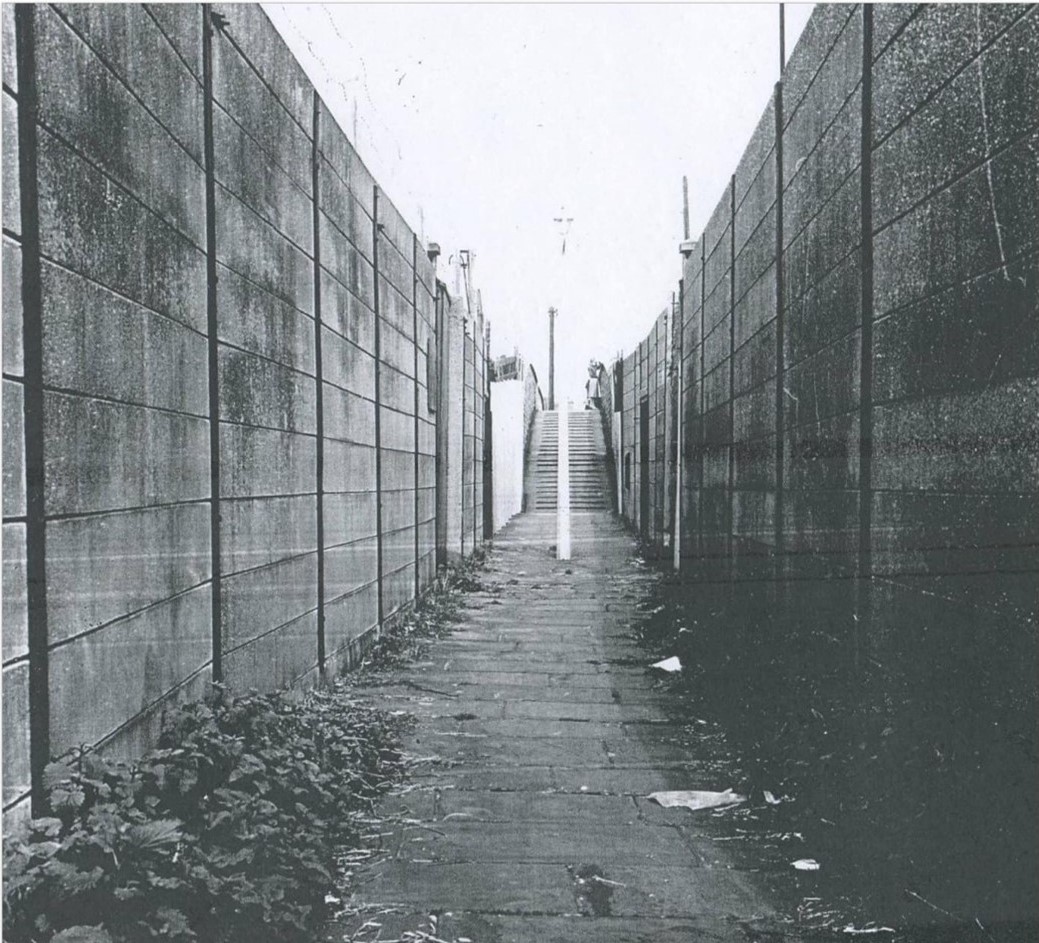 Gulliver Street, Dock Passage, next to the Ship and Whale Pub, it ran to Plough Way.  1 X..jpg