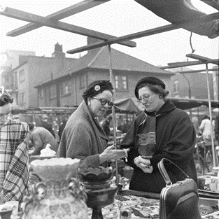 Bermondsey Square Market, Bermondsey, c1954.  X..png
