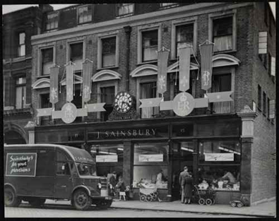 8. Blackfriars Road, Sainsbury’s c1953, Stamford Street right.   X..png