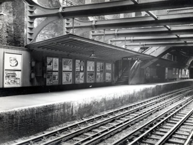 Brunel Road, Rotherhithe Station, 1955.    X..png