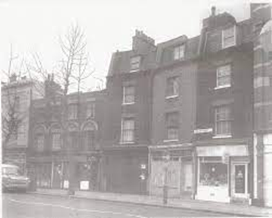 Tooley Street, left is the old post office, next is-was the Antigallican Pub.    X..png