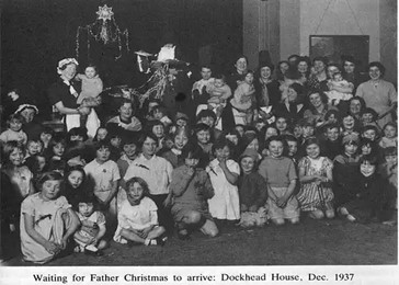 1. Abbey Street, Dockhead House, waiting for Father Christmas, 1937..jpg