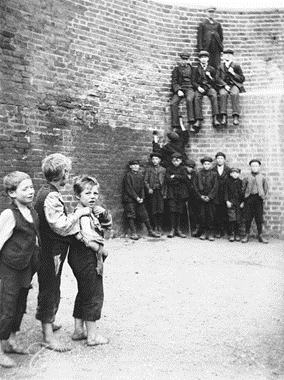 Barge Boys at Rotherhithe, c1905.    X..png