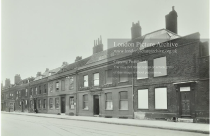 Jamaica Road, Bermondsey. 300-306, c1942.  1   X..png