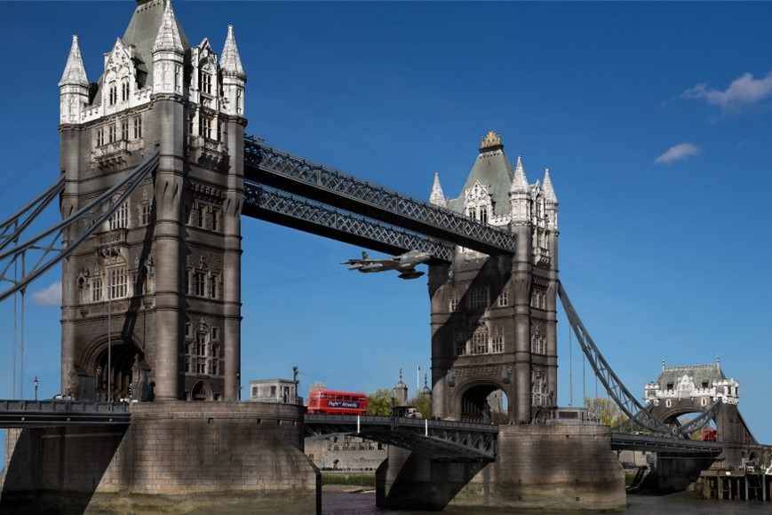 Tower Bridge 1968. Flight Lieutenant Alan Pollock a RAF pilot flying under the Bridge's Walkways.  X.jpg