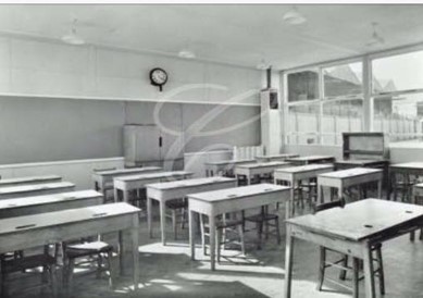 Rotherhithe Street, inside Class 4 Redriff School.   X..jpg