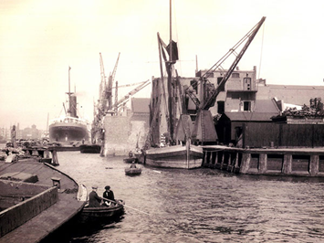 Rotherhithe Street and John Williams & Company are on the right.  X.png