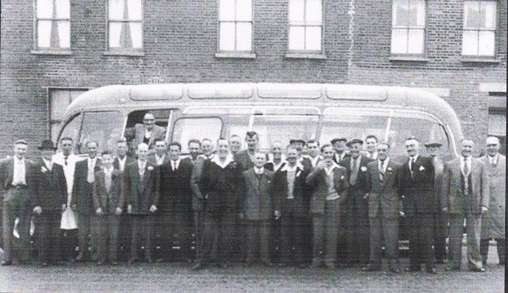 C Grace & Sons Transport beano, James Grace on the right.  X..jpg