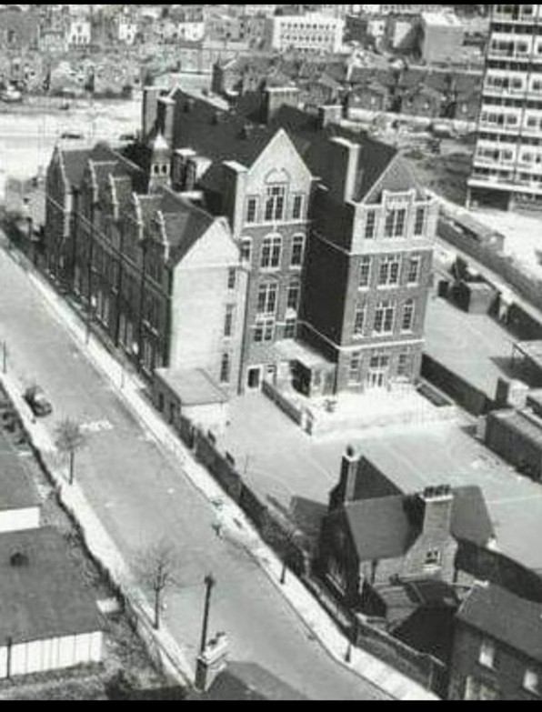 Suffolk Grove, Rotherhithe primary-junior school.  X..jpg