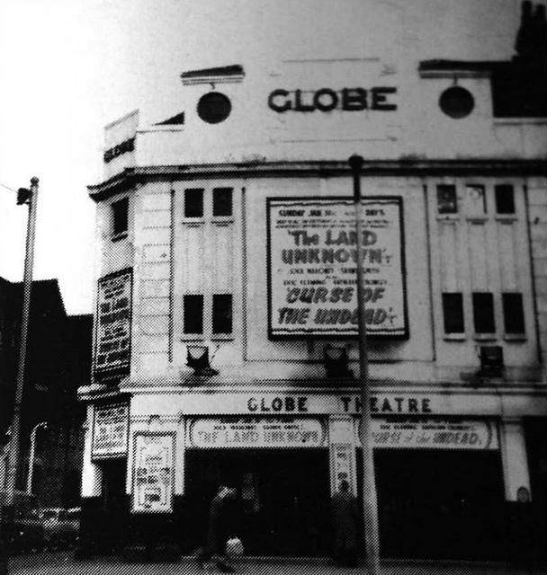 Globe Old Kent Road 1910-1960.jpg