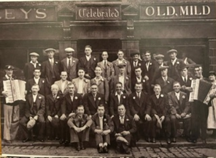 Rotherhithe Street, The Duke of  Clarence Pub Beano 1930s. Ceased trading about 1956.  X..png