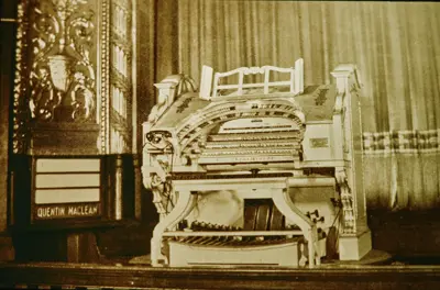 New Kent Road, Trocadero Cinema, c1935.    X..png
