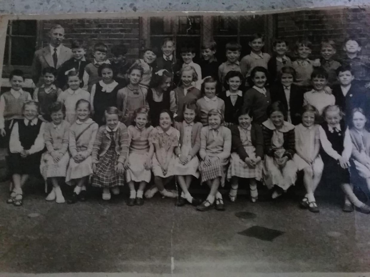 Lant Street, Charles Dickens Primary School, 1956-57.  X..jpg