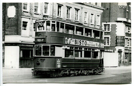 Tooley Street, Weddel Meat Importers building behind.  X..png
