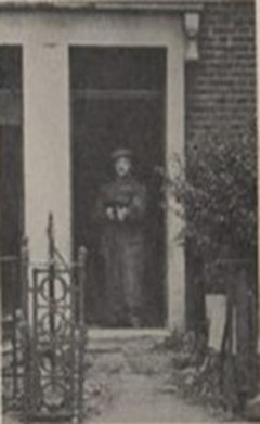 Bermondsey, Street Fighting Practice, Testing Different Kings of Cover.  X..jpg