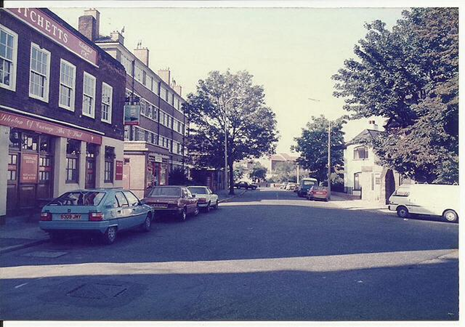 Rotherhithe Street, was the shop on the left called  C- Kranshaws..png