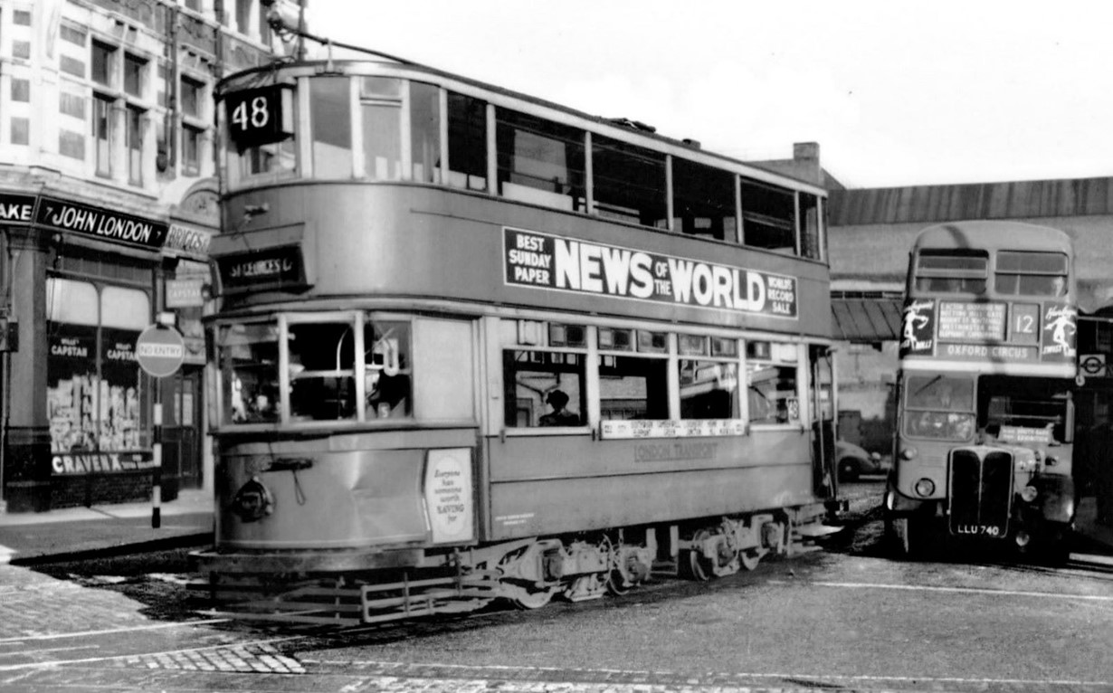 Short Street, Elephant & Castle, Northern Line Station is to the right. X..jpg