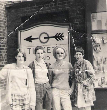 Lower Road, Surrey Docks Station c1966. L- R Cathy, Loraine , Eileen’s sister, Wendy, Eileen. 1 X..png
