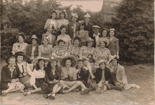Kinglake Street Beano,  Prince & Princess Pub c1955.   X..png