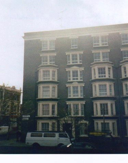 Barlow Street, Darwin Buildings, The Victory Pub,  Gatesby Street left.   X..png