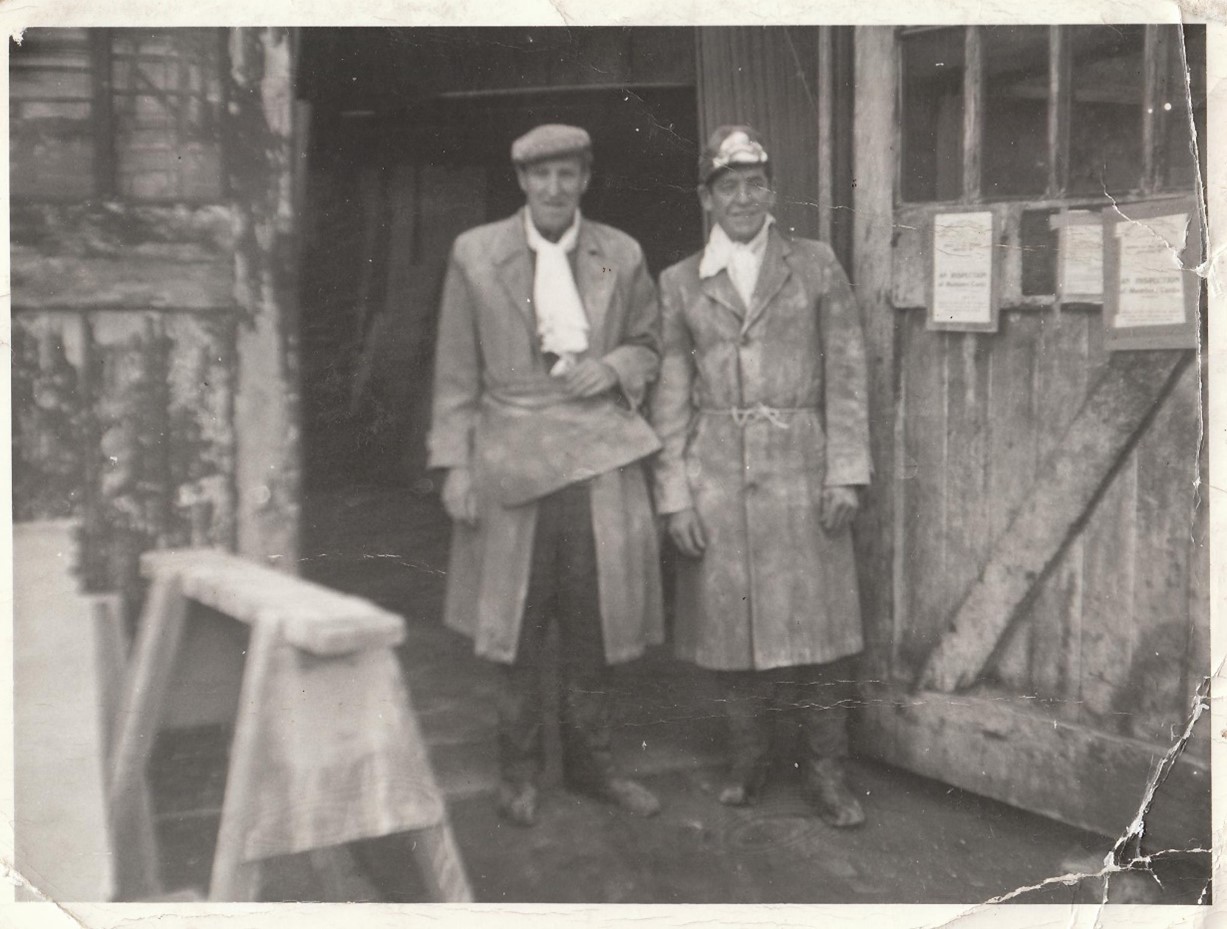 Old Kent Road c1940s, Dick Austin (on left) and colleague outside Sullivans Timber Yard.  X..jpg