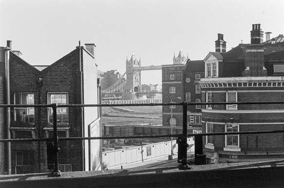 Tooley Stret-Bermondsey Street, The Great Wall Chinese Restaurant c2012, now closed..jpg