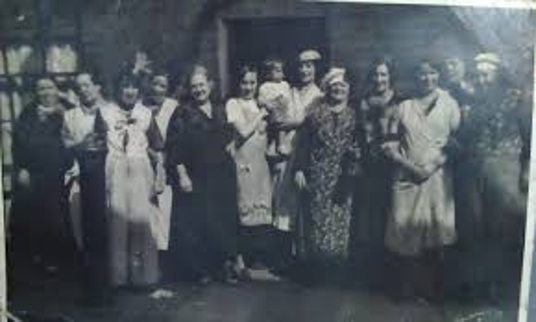 Decima Street, Victoria Place, Bermondsey. Victoria Place ran from Decima Street towards Long Lane & near Wild's Rents.  X..png