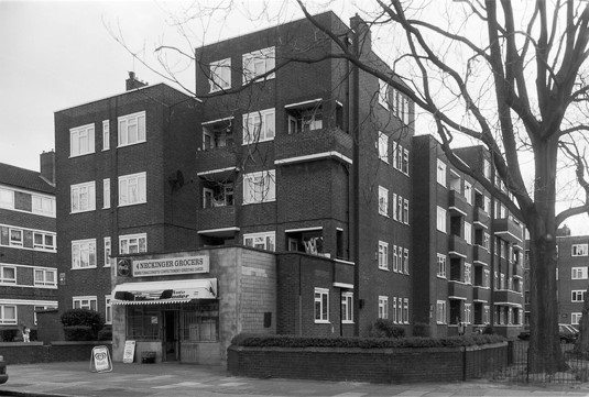 Neckinger, Bermondsey, off Spa Road. Opposite Limasol Street & the old Council Depot.    X..jpg