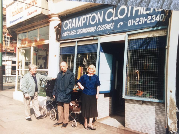 Old Kent Road. Tandem Cycle shop left, unfortunately no date.   X..png